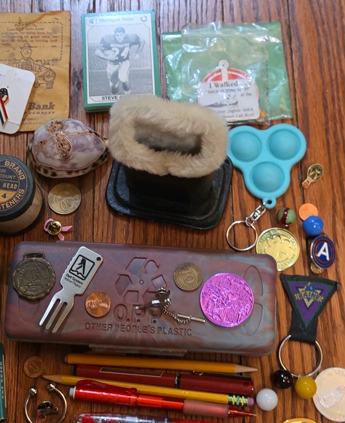 VINTAGE JUNK DRAWER LOT
