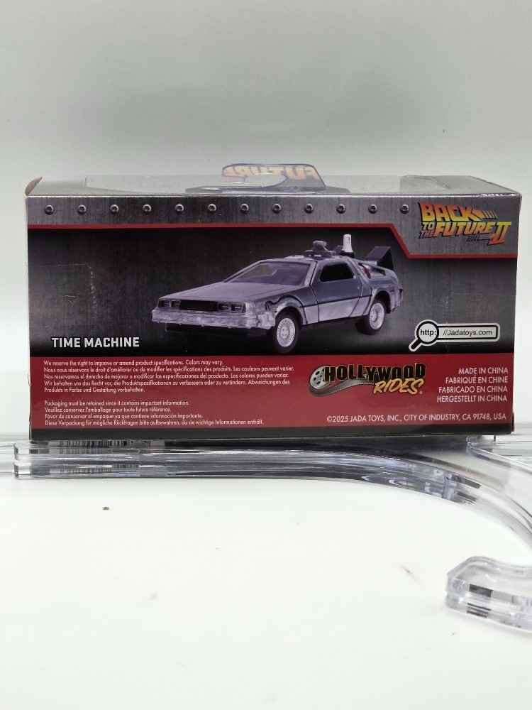 JADA BACK TO THE FUTURE ll TIME MACHINE DIE-CAST 1:32 SCALE
