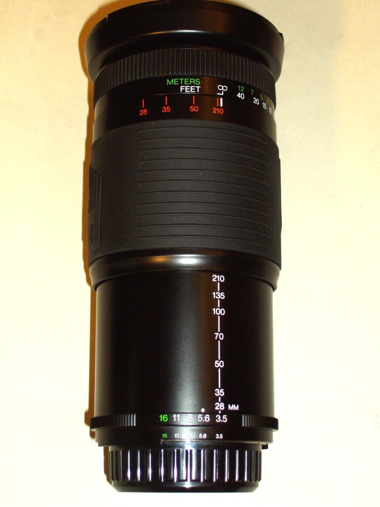 Phoenix 28-210mm F/3.5 -5.6 AF Zoom Lens For Nikon. Auto and manual. NEW !
