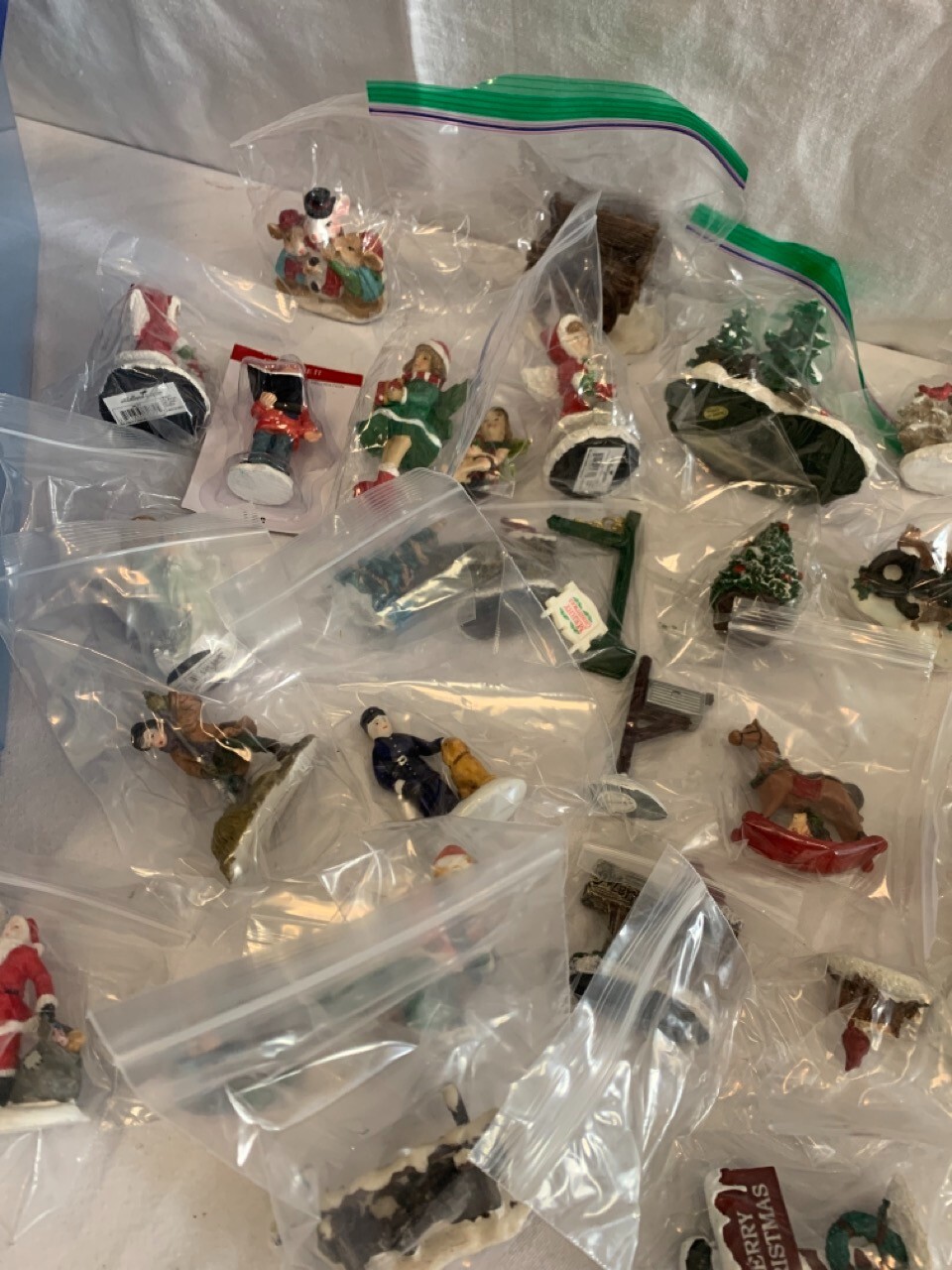 2 pounds “Junk Drawer lot” – Old to new items – Bulk mix – See Description-# GTW