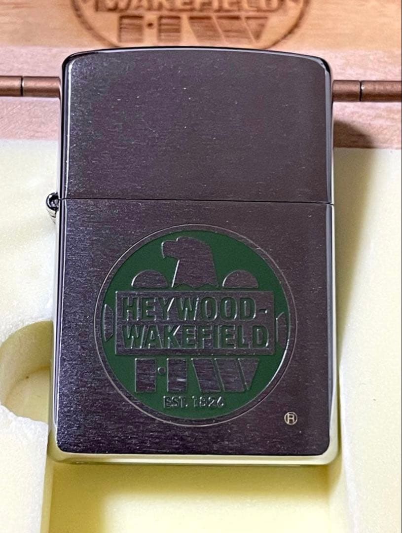 Zippo Heywood Wakefield Limited Edition 2004 Unused Product