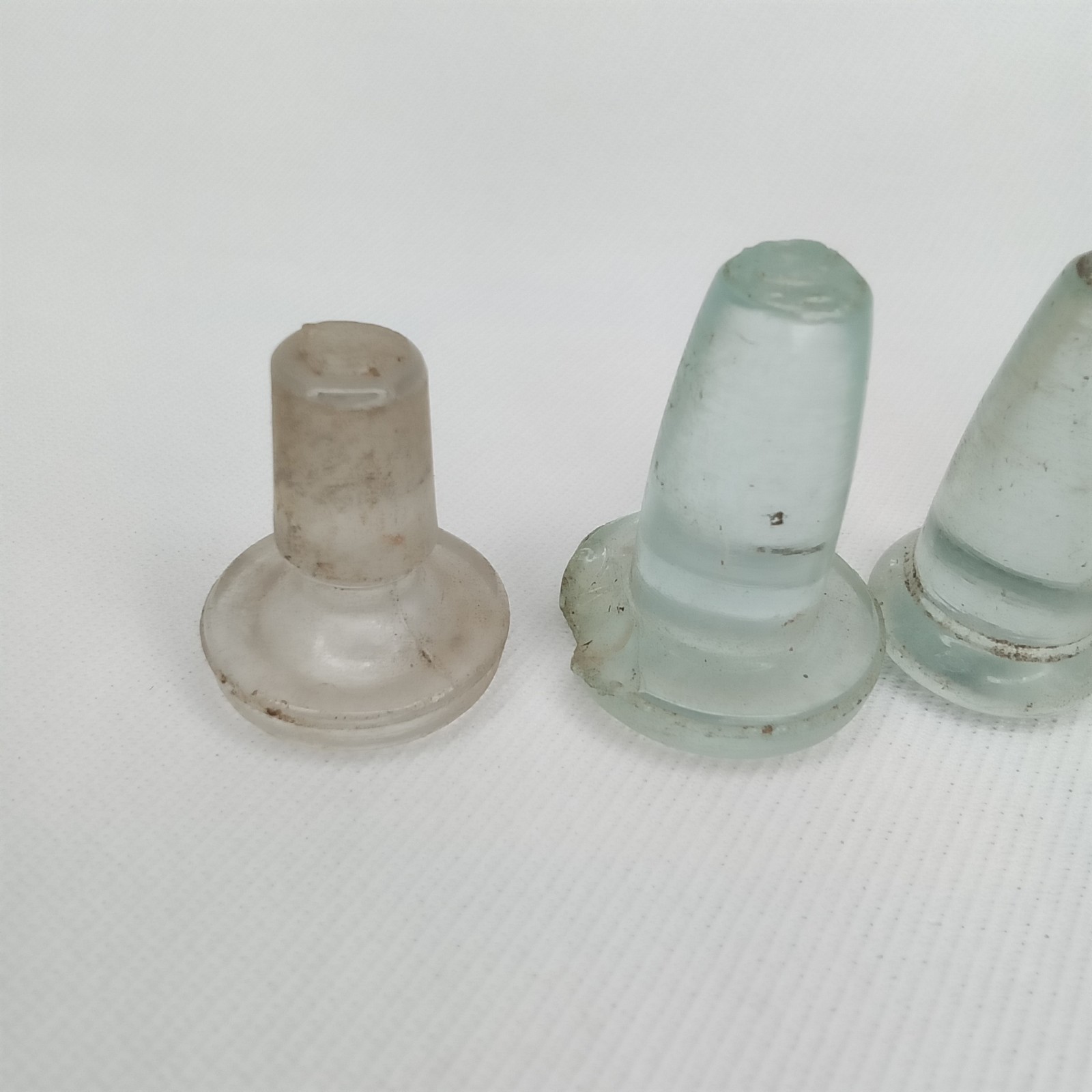 Antique 1900s Glass Stopper Set Of 4 Clear & Blue For Medicine Or Perfume Bottle