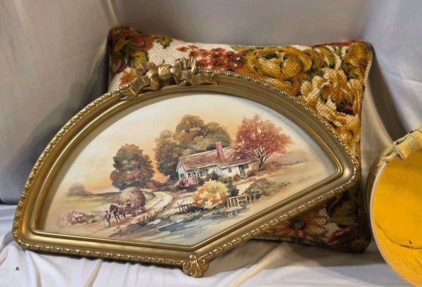 Vintage Decor & Kitchen Textiles Lot: Floral Pillow, Tapestry, Linens