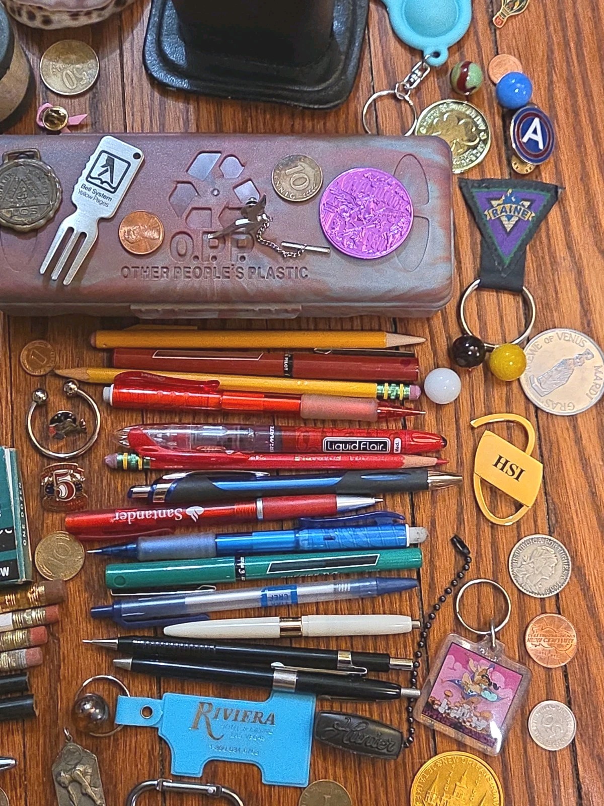 VINTAGE JUNK DRAWER LOT