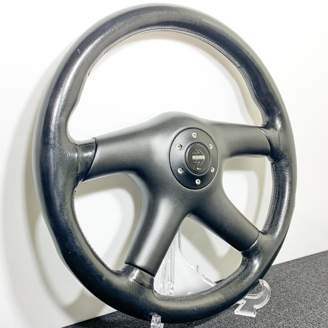Super rare Momo Daytona 4 leather steering wheel 36 pieces made in 1995 with