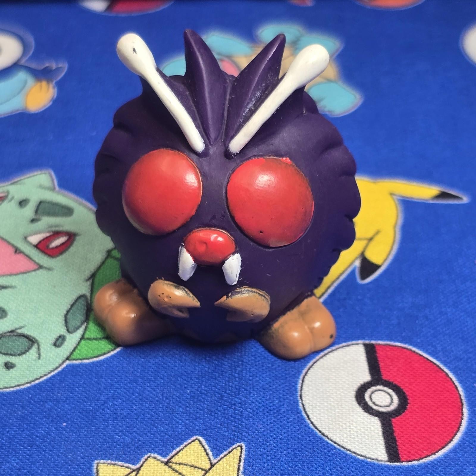 Pokemon Venonat Dark Figure Finger Puppet 1997 Bandai Nintendo PVC Vintage US