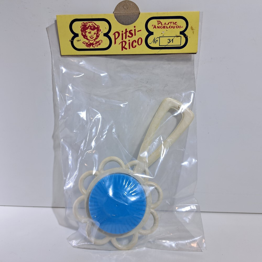 VTG MADE IN GREECE BABY PLASTIC RATTLE PLASTIC ANGELOUDI PITSI-RICO GREEK c
