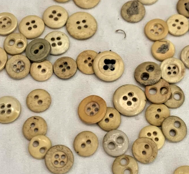 Estate Finds-Mixed smalls: Jewelry, Coins, Stamps, Watch, 10+vintage – lot A87T9