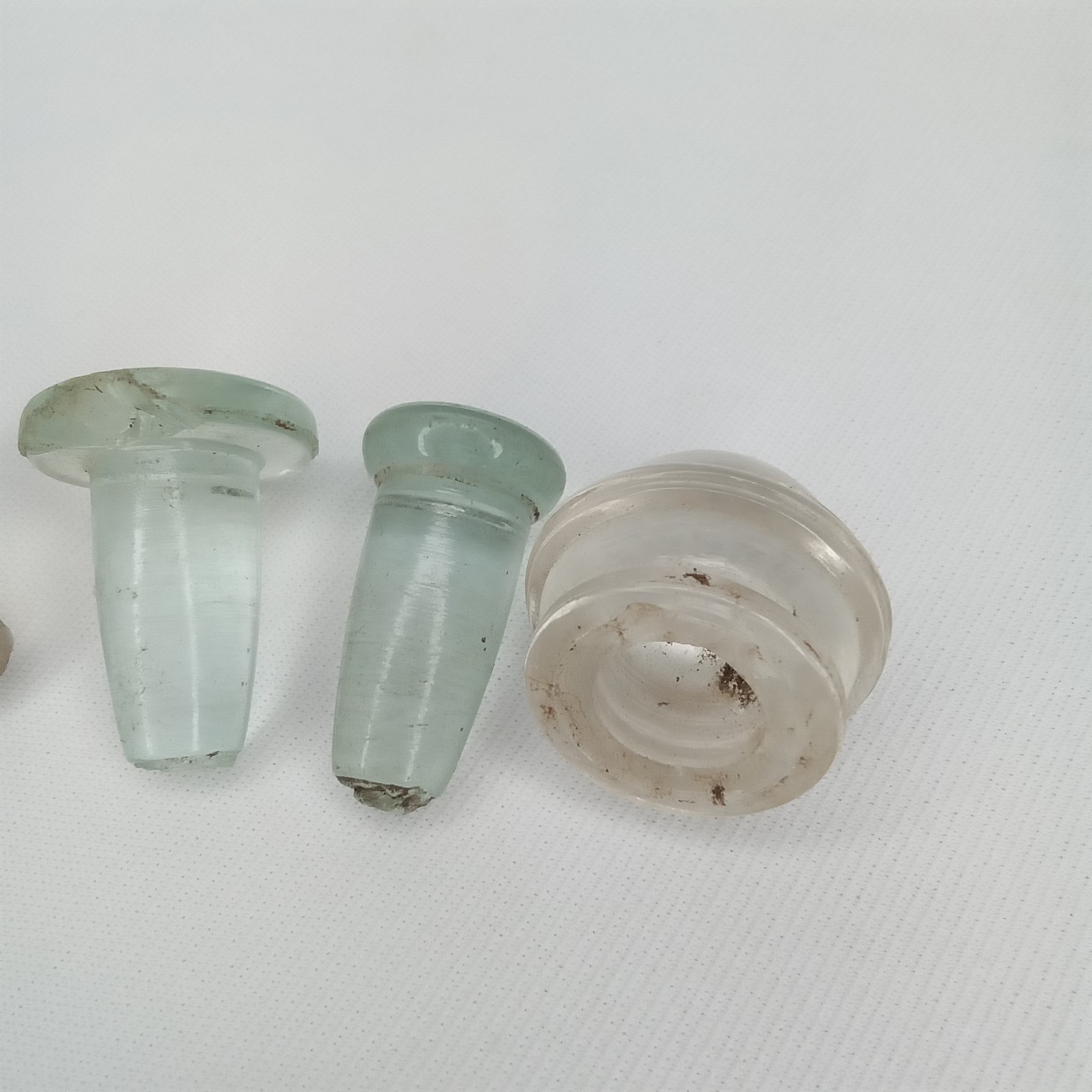Antique 1900s Glass Stopper Set Of 4 Clear & Blue For Medicine Or Perfume Bottle