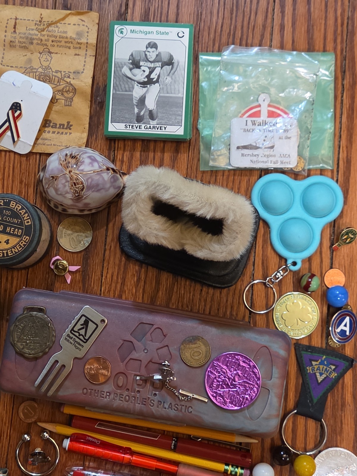 VINTAGE JUNK DRAWER LOT