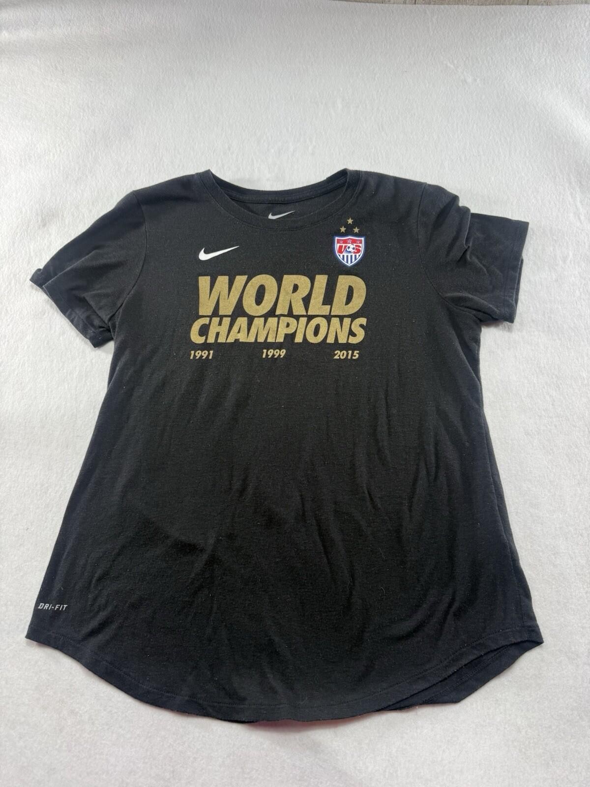 Nike US Women’s Soccer 2015 World Champions Dri Fit T-Shirt Athletic Cut Size L
