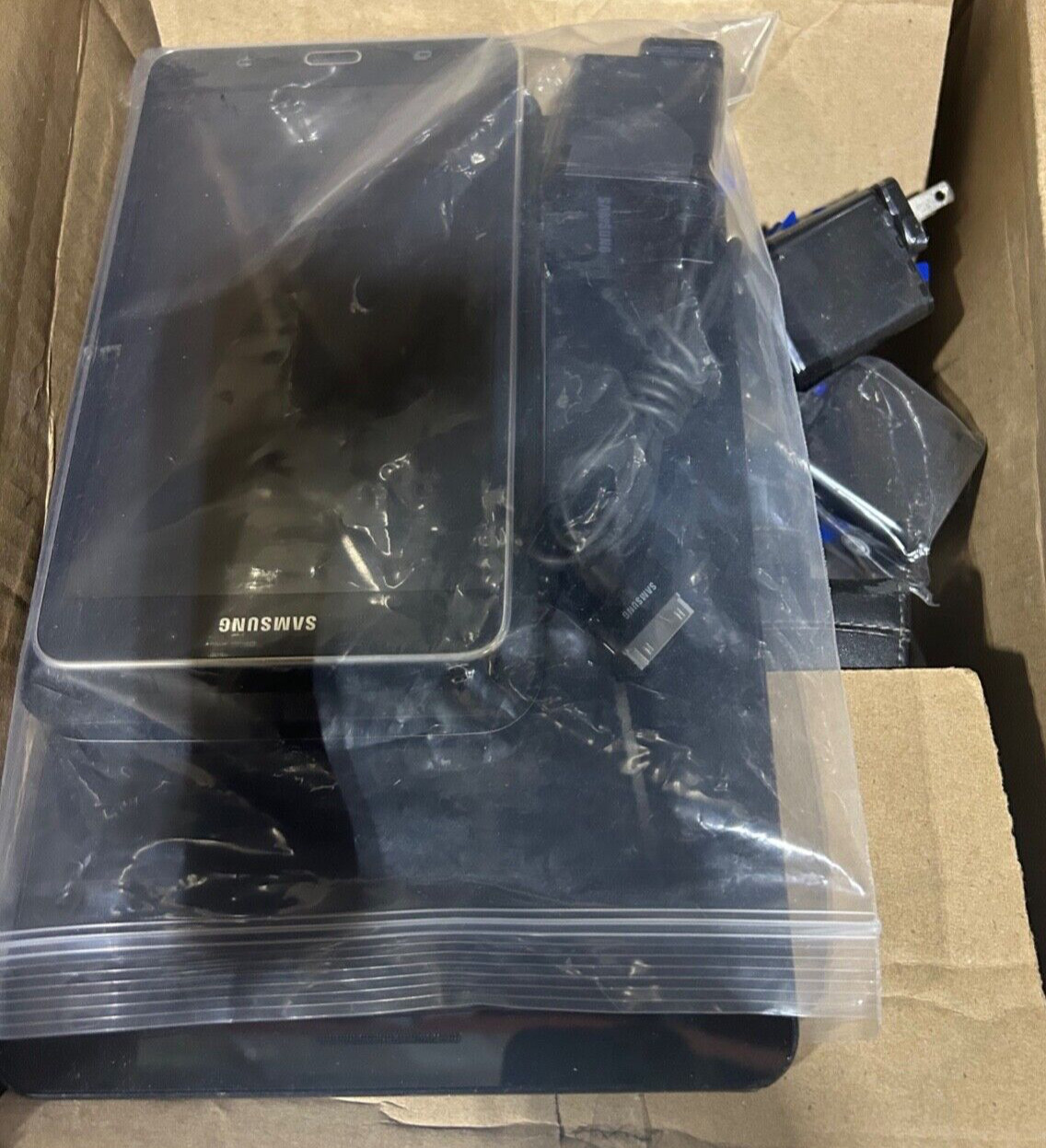 Box of Returns – $100-$300 Value – Used, New, Open Box Included – Various Lots