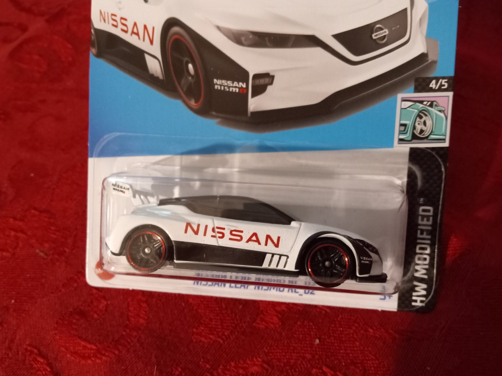 Hot Wheels Nissan Leaf Nismo RC_02 HW Modified #4/5 White Diecast 1:64 Scale New
