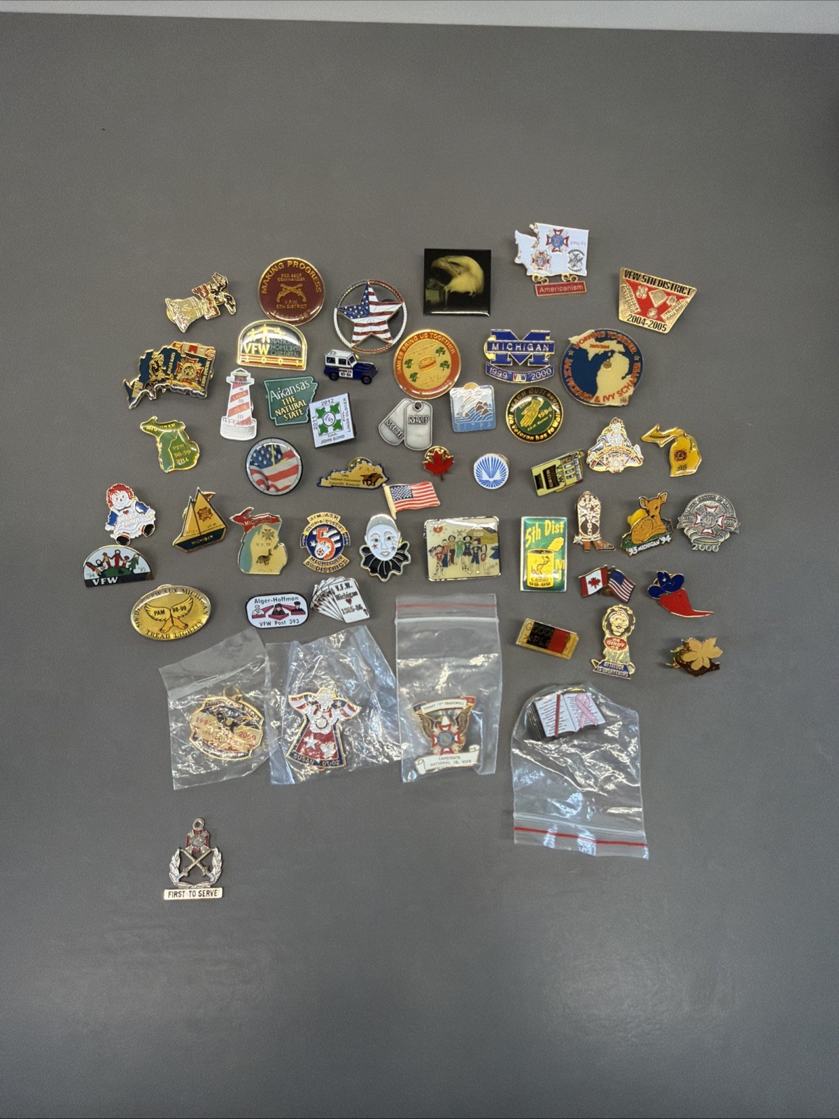 VTG Lapel Pins Lot – Vfw, Michigan, Travel, Flag, Eagle, Conventions #1 ms1