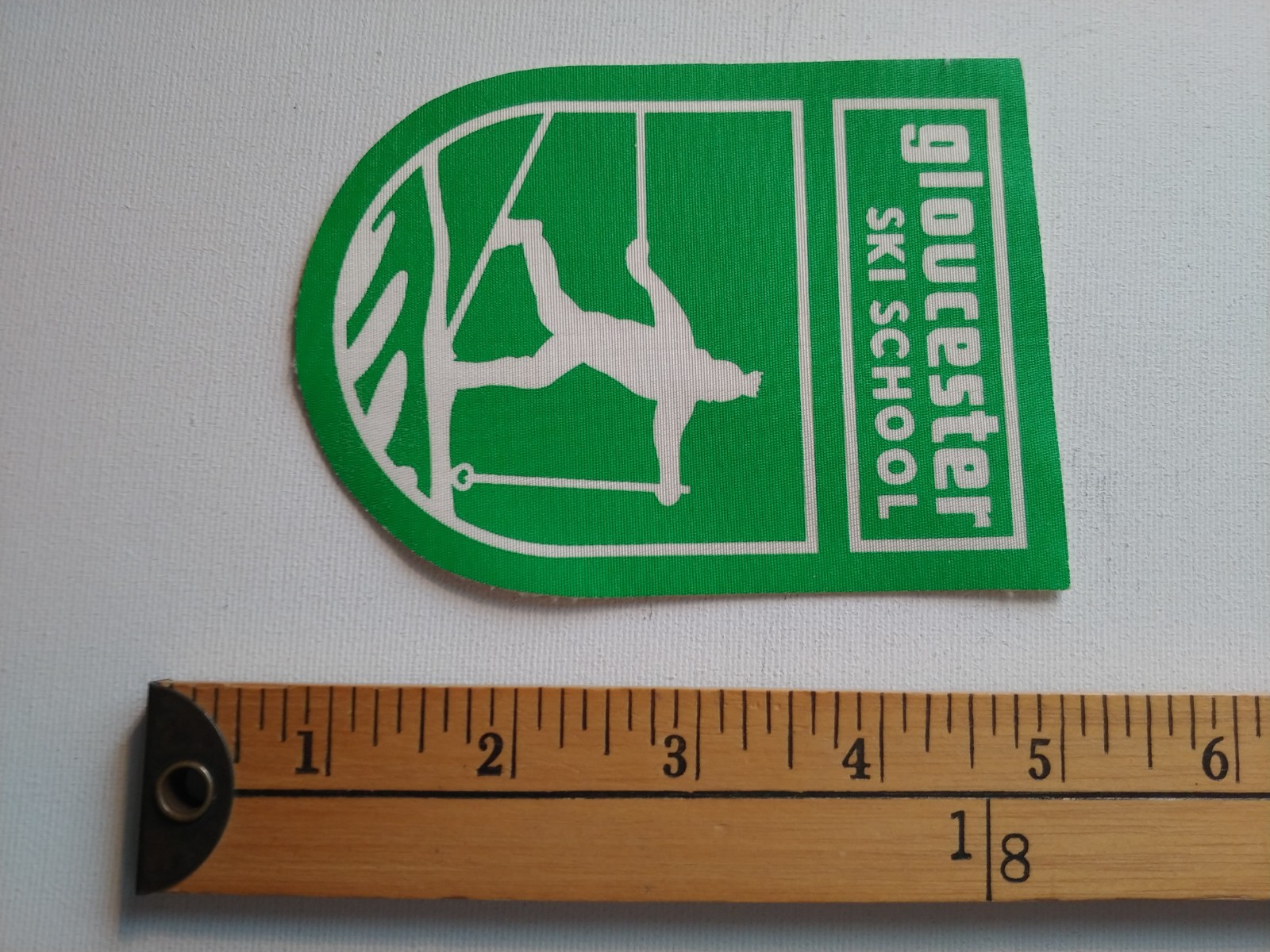 *70S GLOUCESTER CROSS COUNTRY SKI SKIING SCHOOL ENGLAND PATCH CREST BADGE *