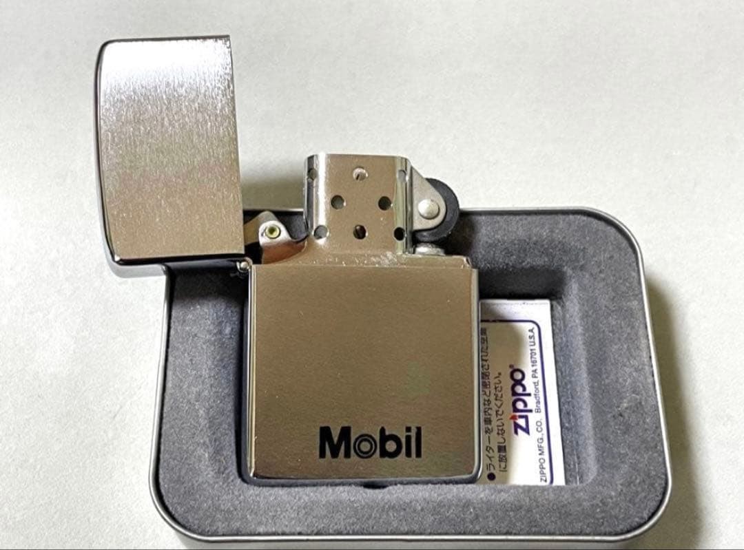 Zippo Mobil Corporation 1982 Rare vintage unused item