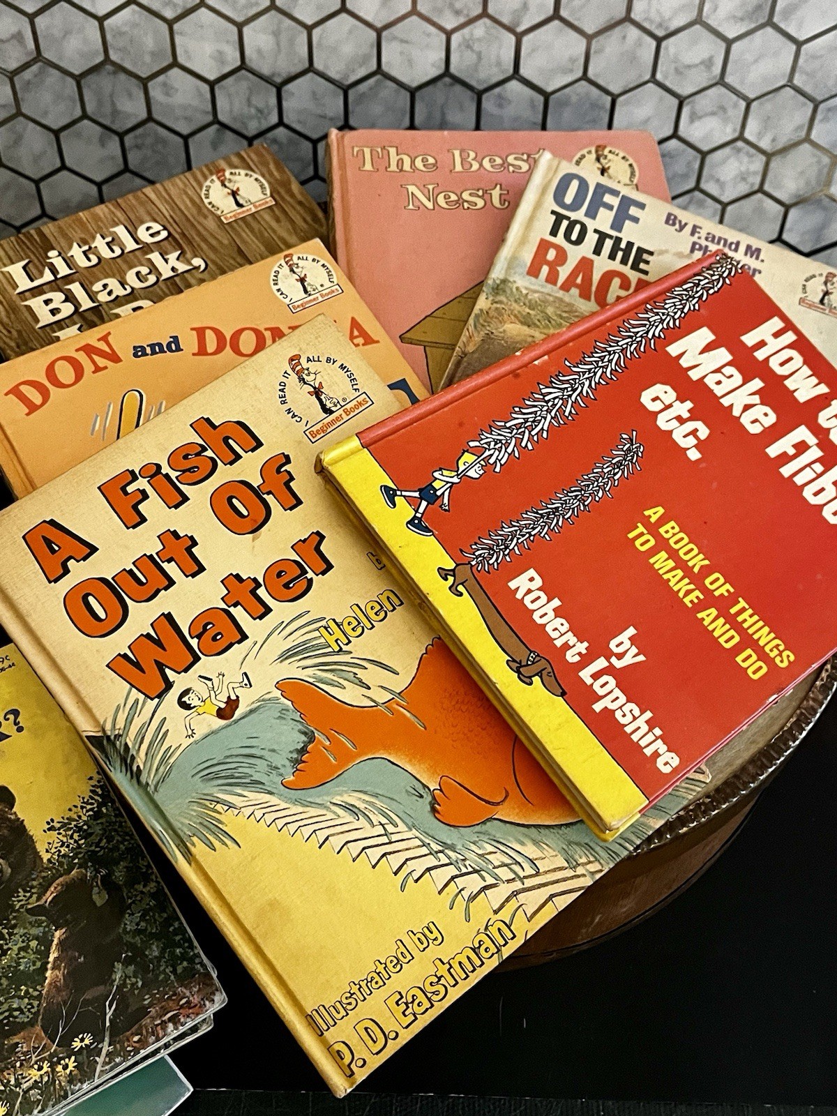 Vintage Children Kids Lot 30+ Golden Books, Dr. Seuss, Carousel Musical Horse ++
