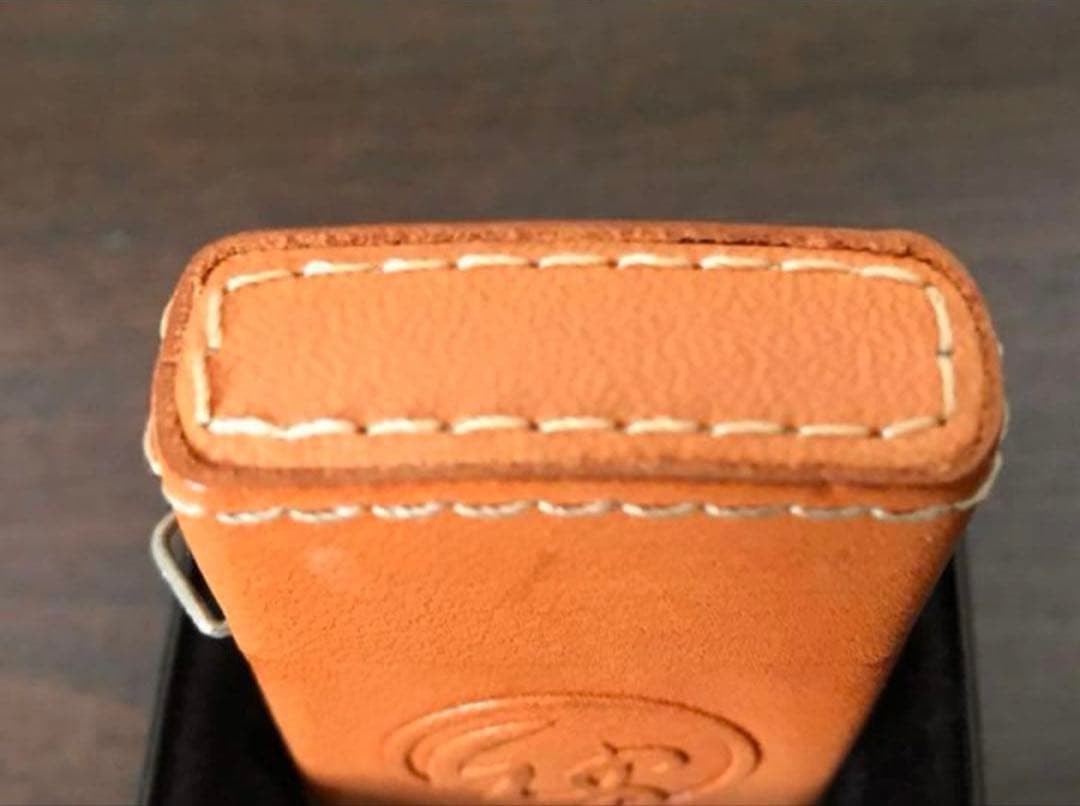 Zippo WINS HOUSE Winds House Leather Made in 2004 Good Condition