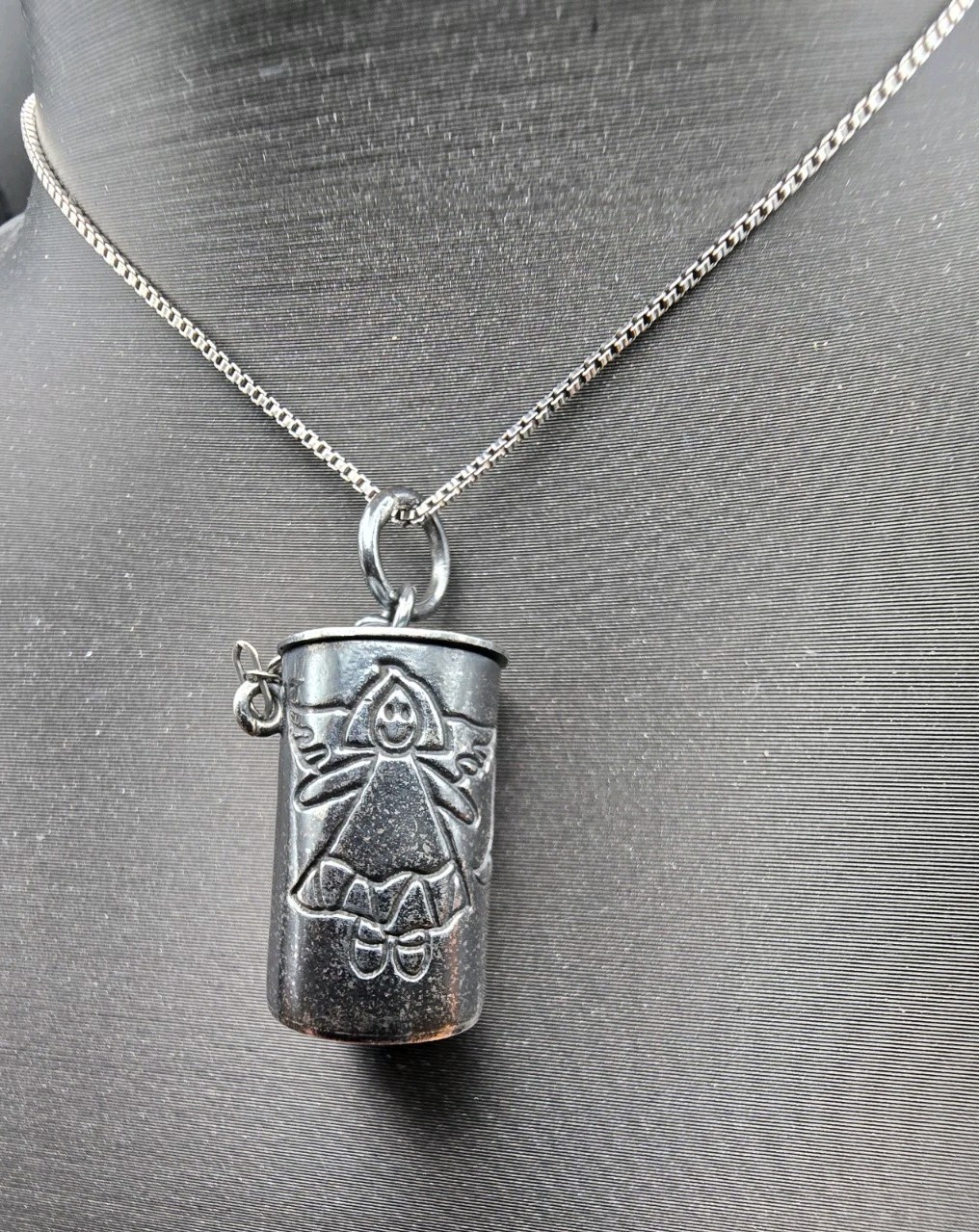Mexico 925 Sterling Silver Signed eFs Wish Necklace Angels With Italy 925 Chain