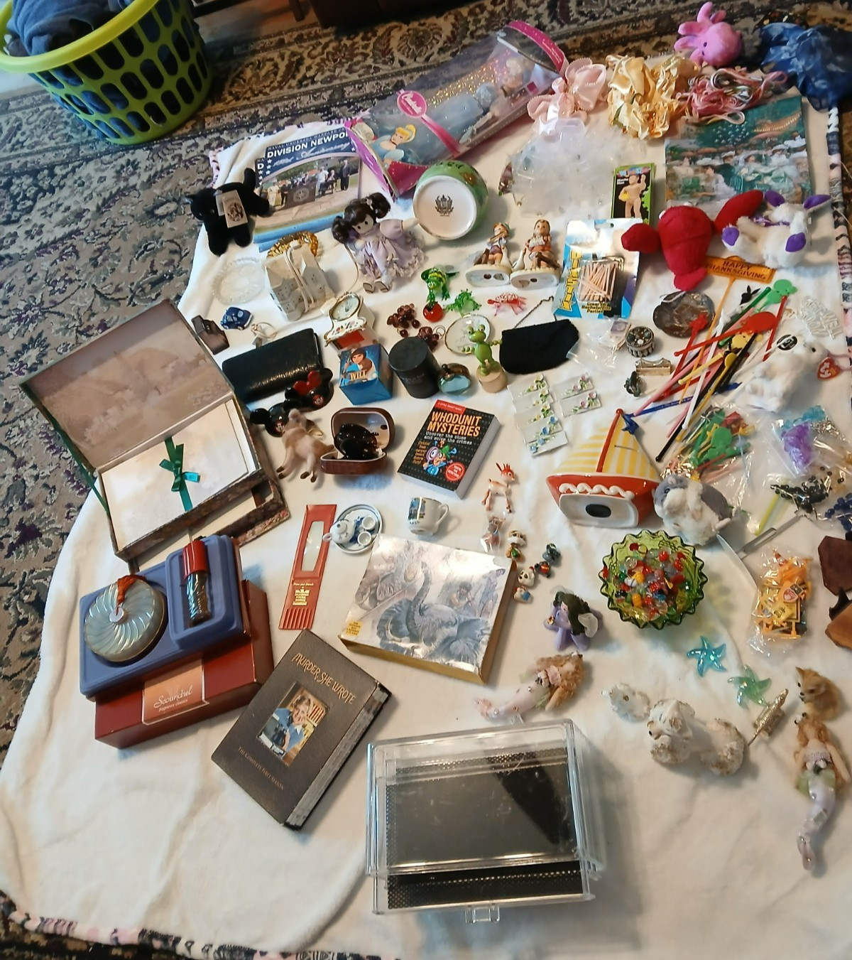 Vintage to New Junk Drawer Lot Premium Lot – Nice Usable Lot of items