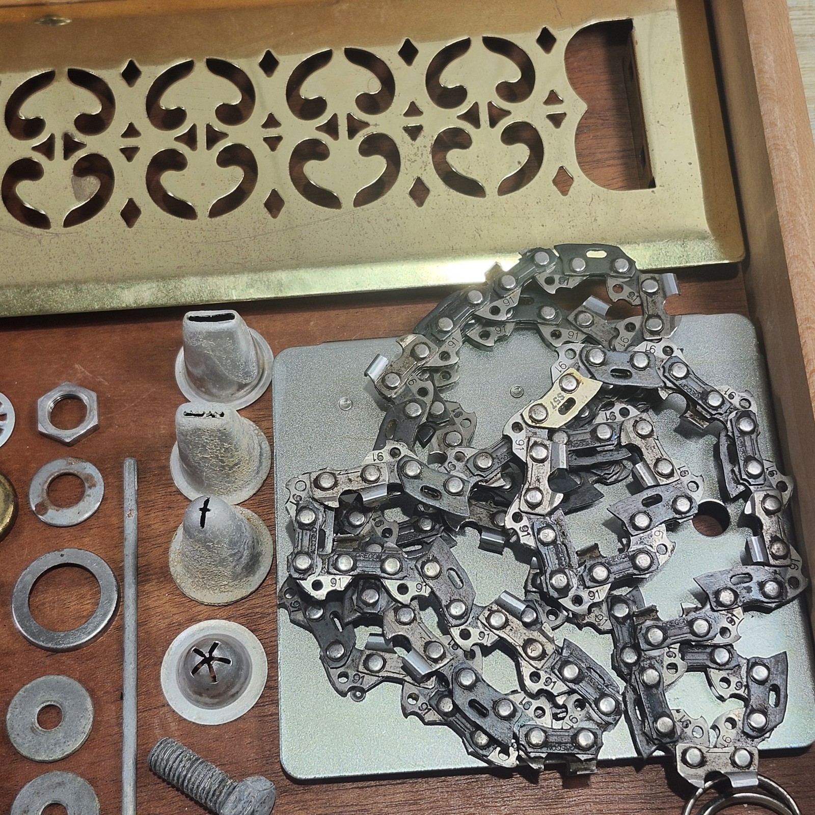Junk Drawer Lot Mixed Metals Salvage Art Craft Assemblage Steampunk 2 lbs (MM1)