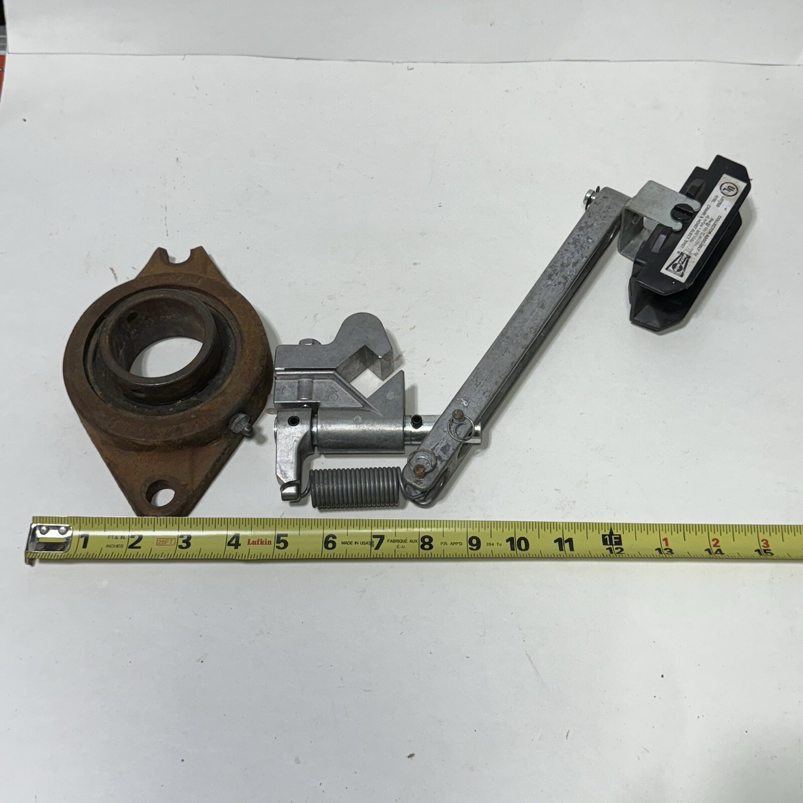 Lot Of Random Mix Metal Parts & Pieces Steampunk Craft Found Object Art Parts
