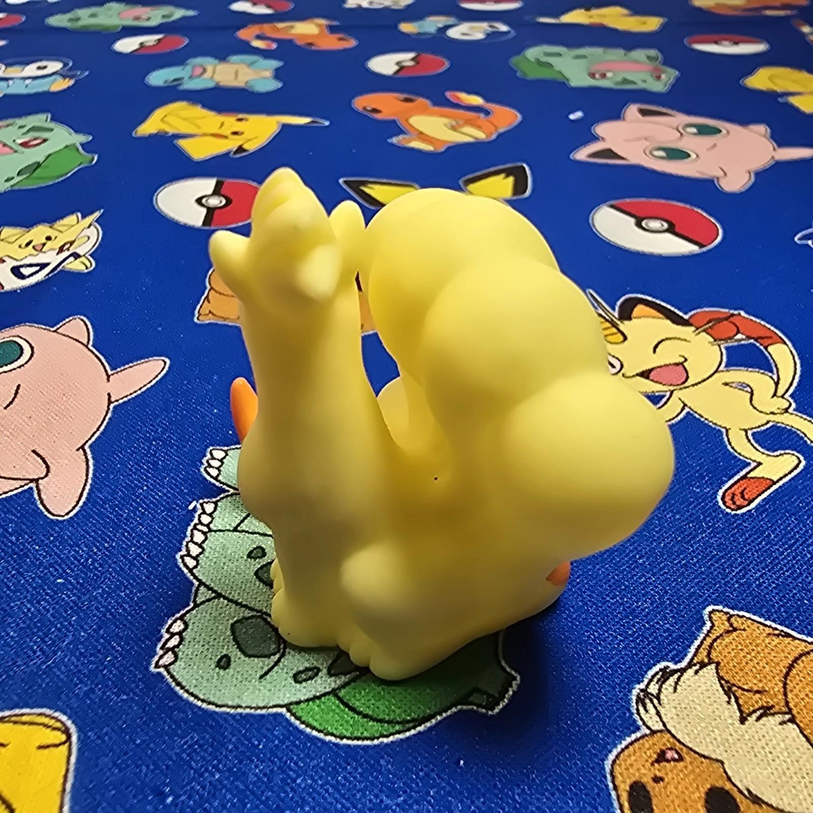 Pokemon Ninetales Yellow Figure Finger Puppet 1997 Bandai Nintendo Vintage USA