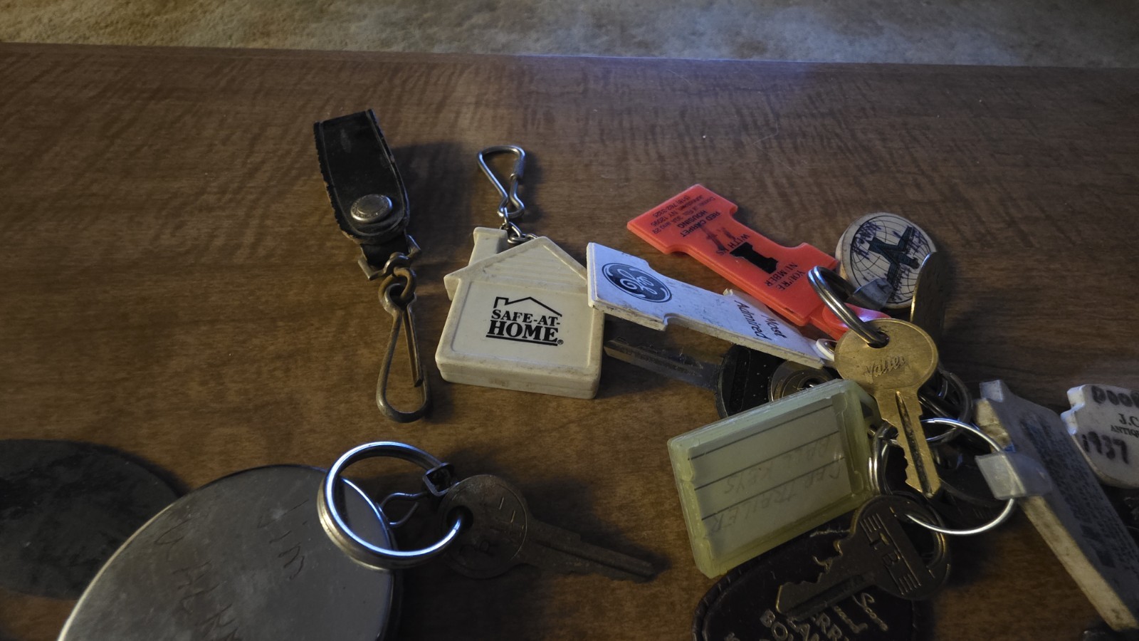 Vintage Key Lot 37 Ford Generators John Deere Multiple Trinkets From Estate…