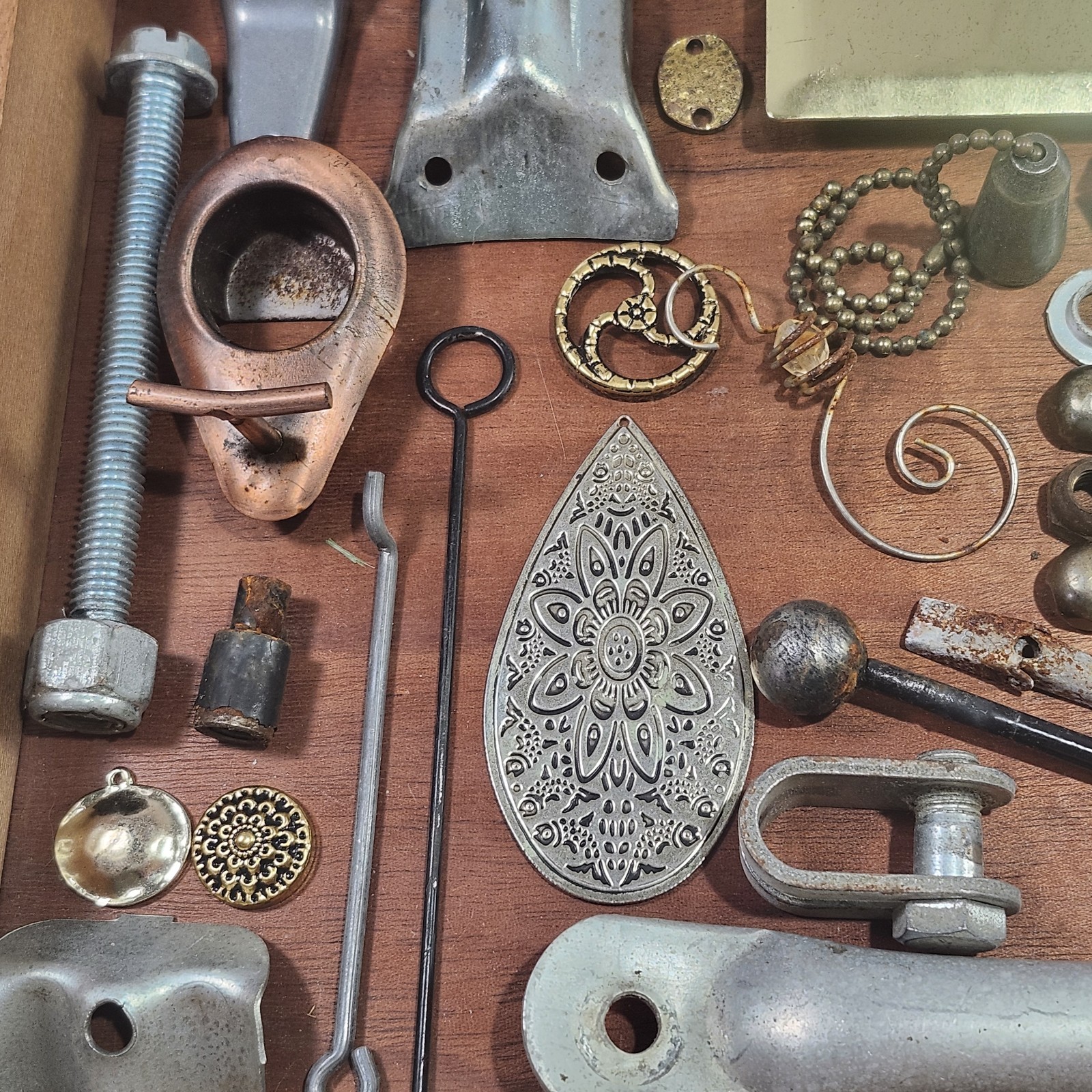 Junk Drawer Lot Mixed Metals Salvage Art Craft Assemblage Steampunk 2 lbs (MM1)