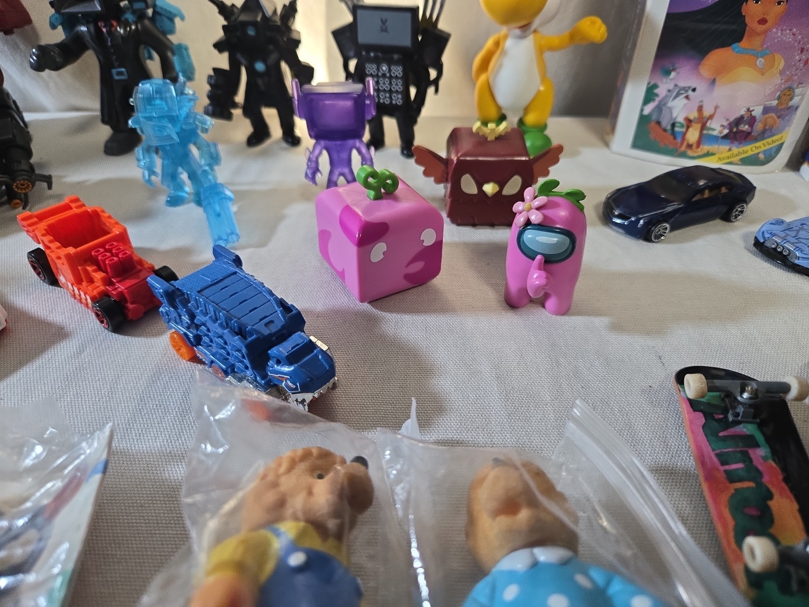 junk drawer lot toys mixed 35 Pieces