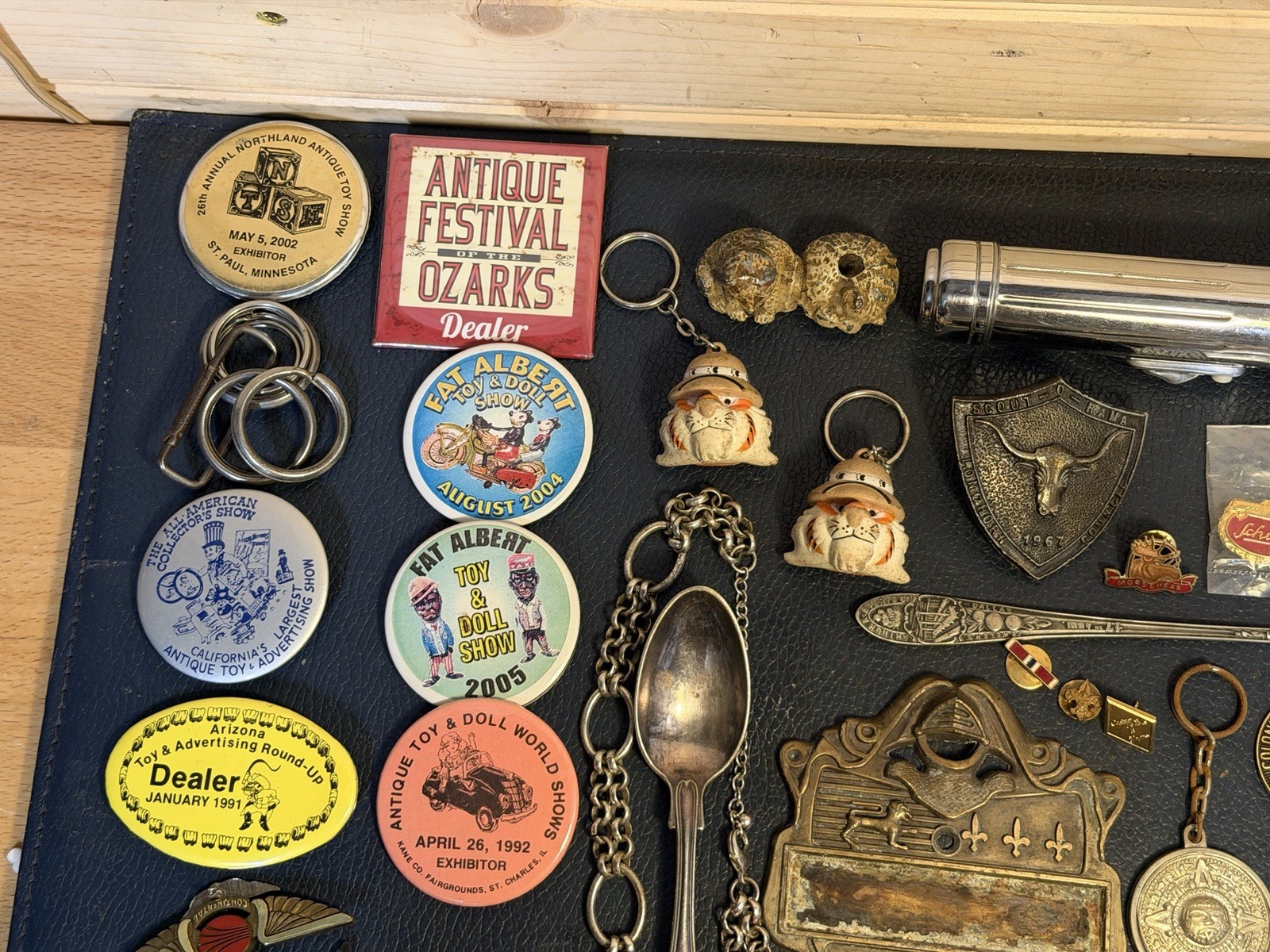 VTG Junk Drawer Lot Miscellaneous Collectibles & Treasures Tokens Keychain Pins
