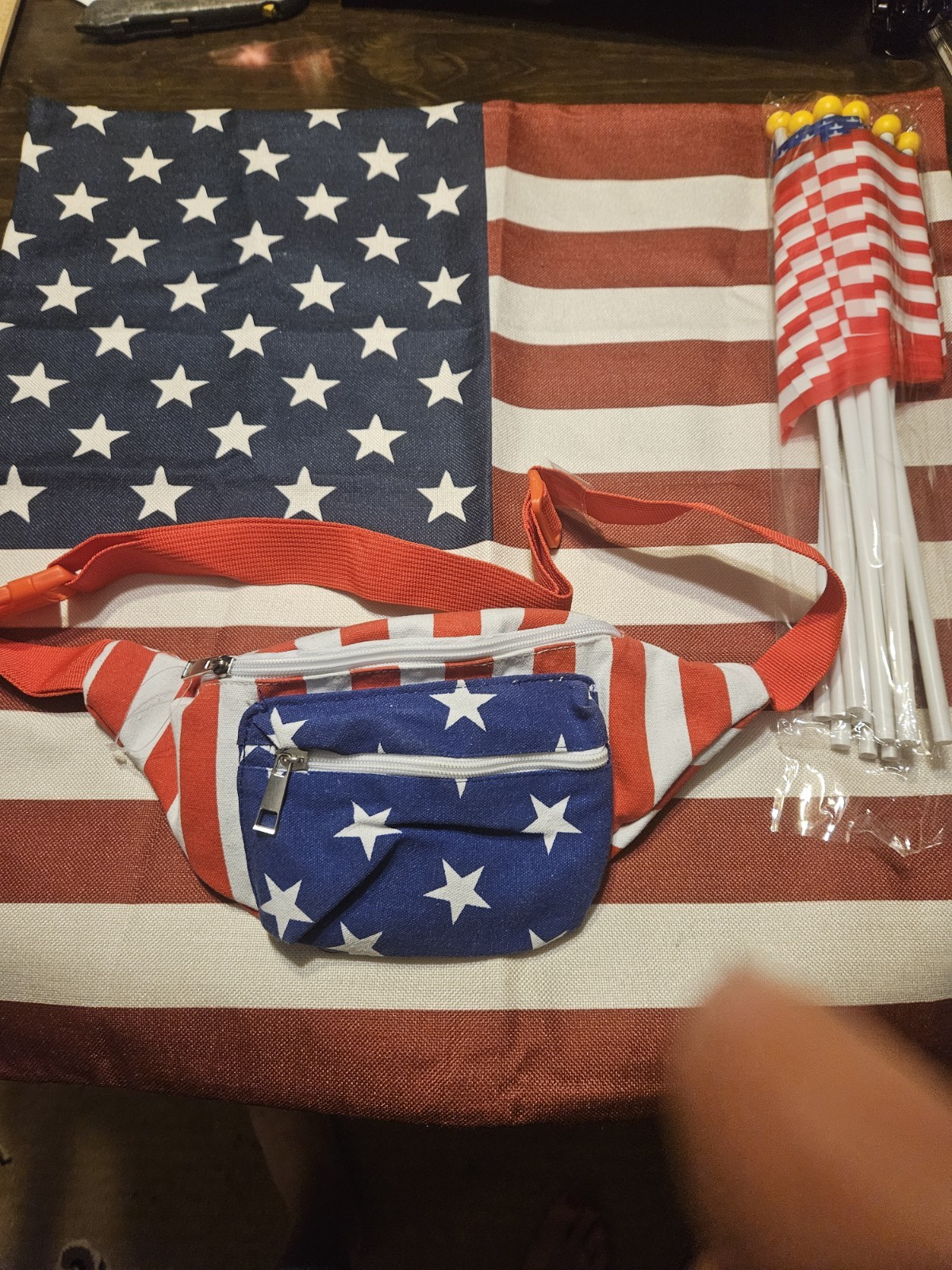 Lot Of 3 USA Flag Items Pillow Cover W/Zipper Fanny Pack Pkg Flags New NT 14966