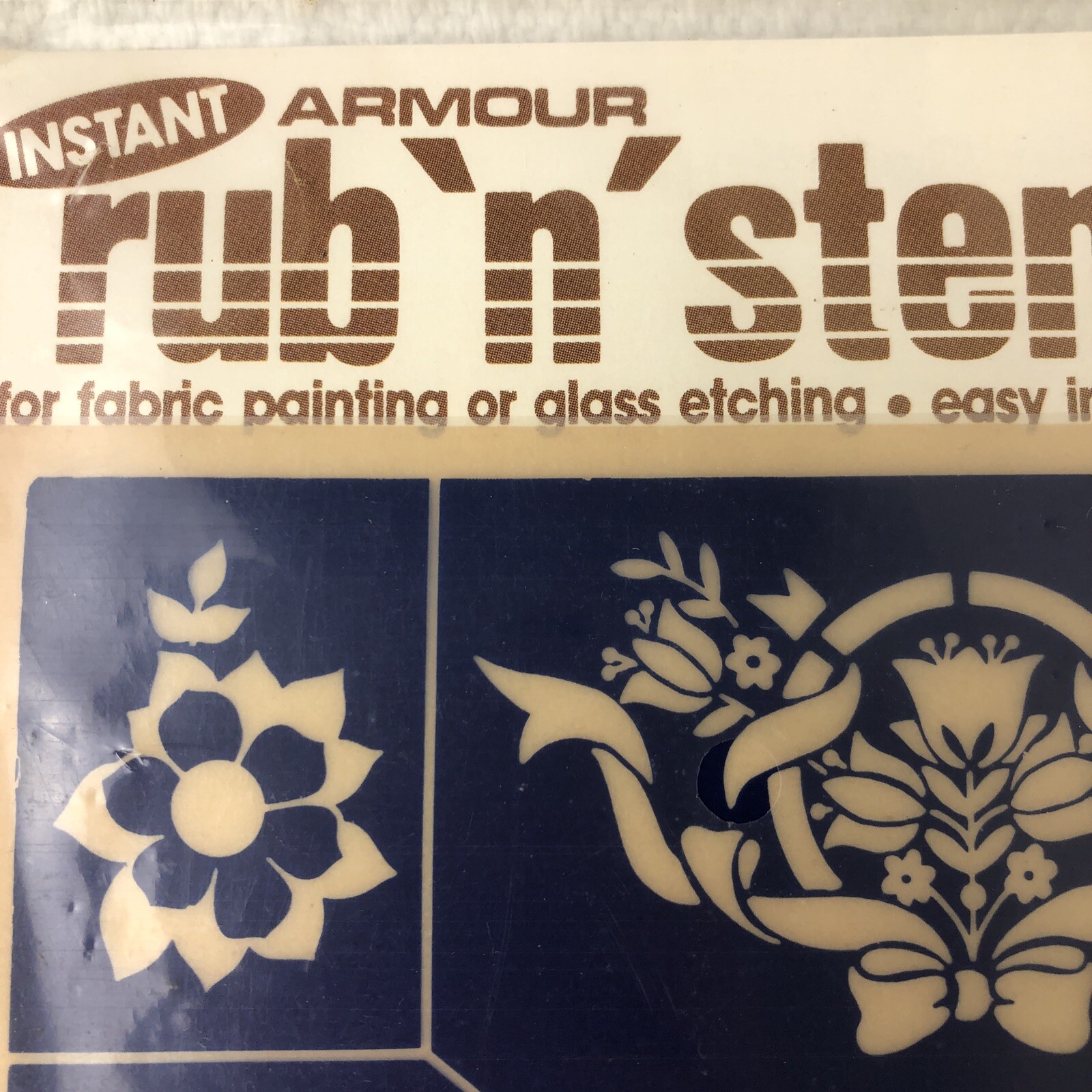 6 Vintage Armour Rub ‘n’ Etch Glass Etching & Fabric Paint Stencils 1980 MIX NOS