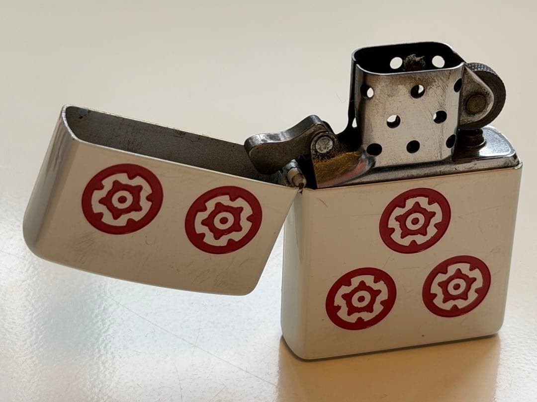 Vintage Zippo Mahjong Red Upiin Lucky Charm Lighter Used