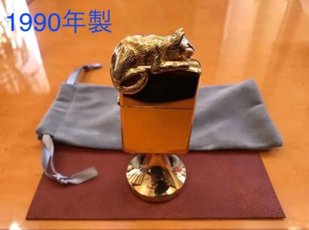Zippo Handy Light Sculpture Series “Golden Cat” Made in 1990 Good condition