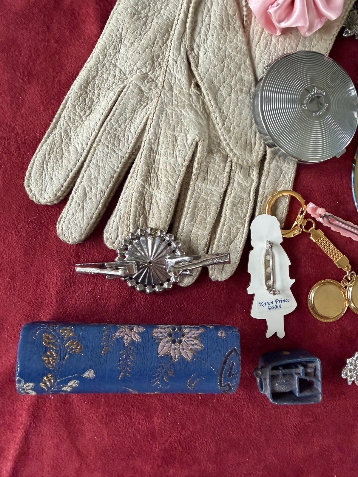 Grandma VTG-Now Junk Drawer Estate Sale Trinket Lot-Cosmetics Gloves Brooch GM5