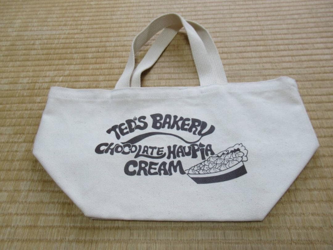 ◆Purchased in 2022◆ Cotton tote bag with Hawaiian restaurant “TED’S Bakery”