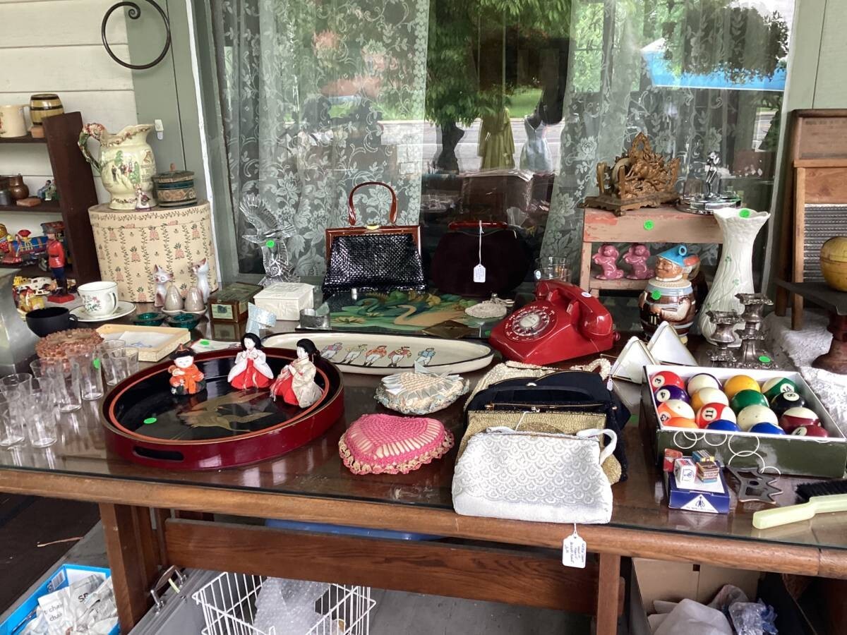 10 LB Estate Liquidation Box Lot, mixed items old & new-Junk Drawer-#938