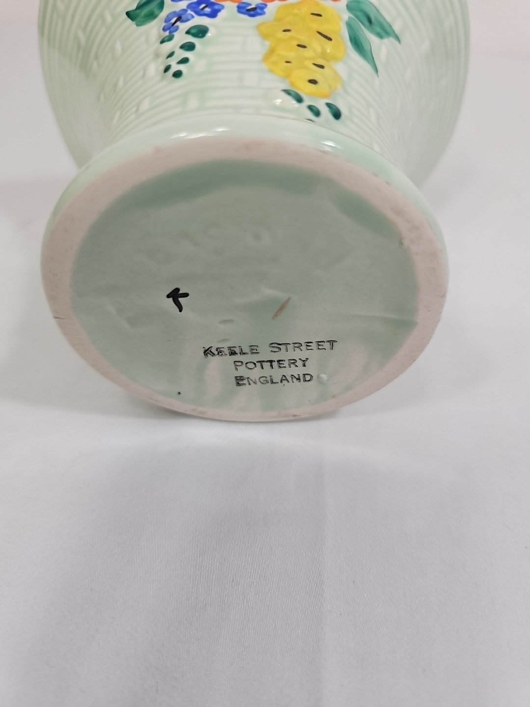 Vintage Keele Street Ceramic Posy Basket. Hand painted In England Floral Vase