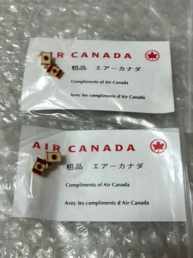 4 pieces AIR CANADA Singapore 45th Anniversary Pin Badge