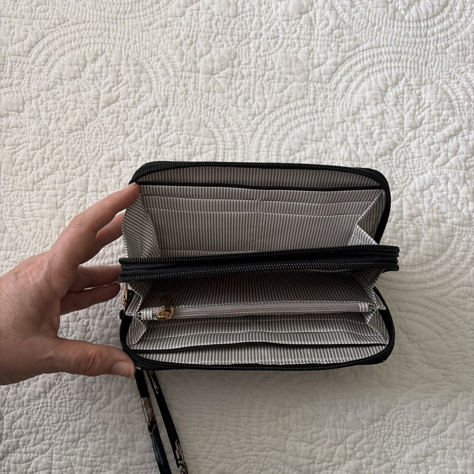 Travelon RFID Blocking Double Zip Wallet, Midnight Floral, 7.5″W x 4″H x 1.25″D