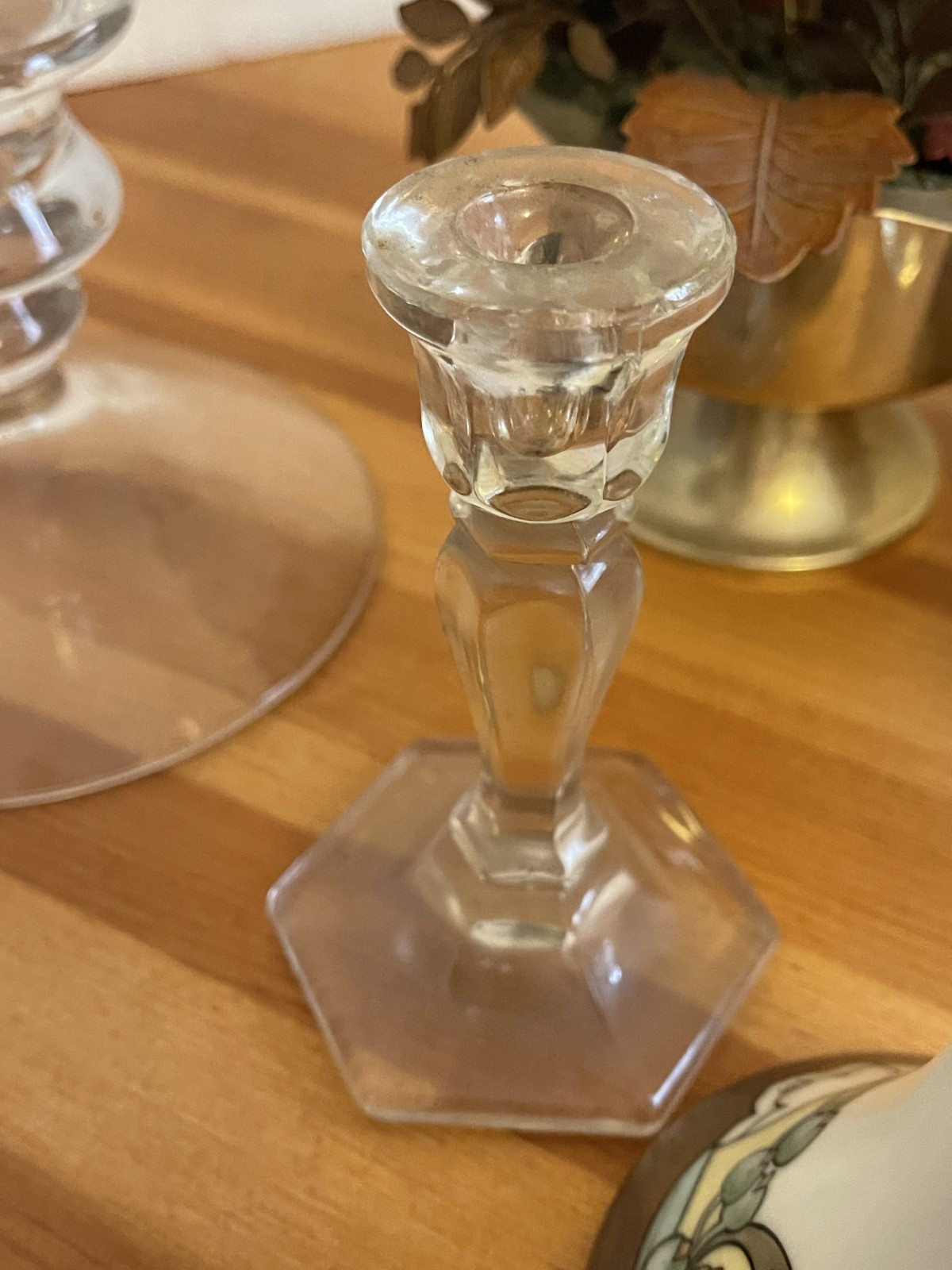 MIXED LOT OF 12 GLASS & PORCELAIN VINTAGE ITEMS-ANSELY,ROYAL DOULTON,ETC