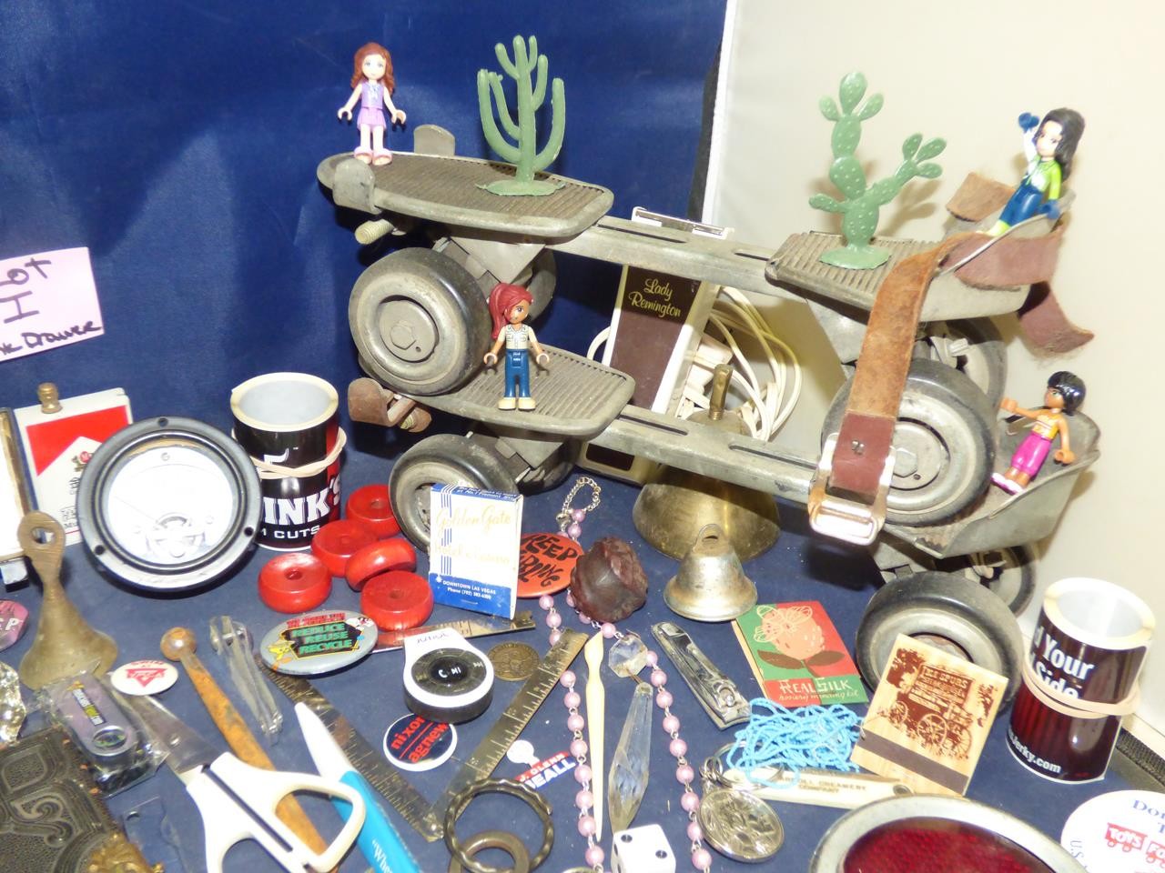 VINTAGE JUNK DRAWER LOT 85+ ITEMS (LOT I)