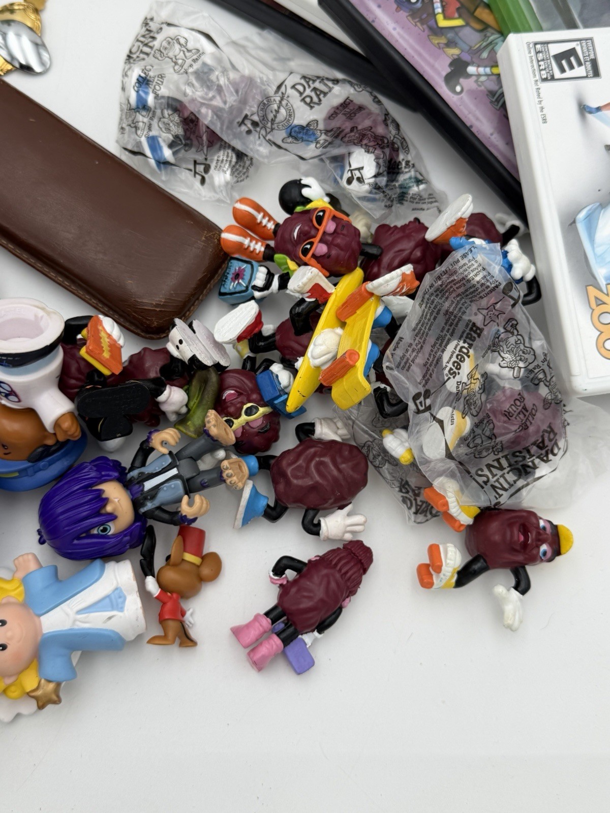 JUNK DRAWER LOT Video Games | Hats | Collectibles | Toys | Fragrances | Figures