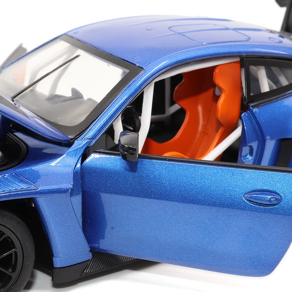 Motor City Classics 1:24 BMW M4 GT3 – Blue – Optimum Classic Car Model