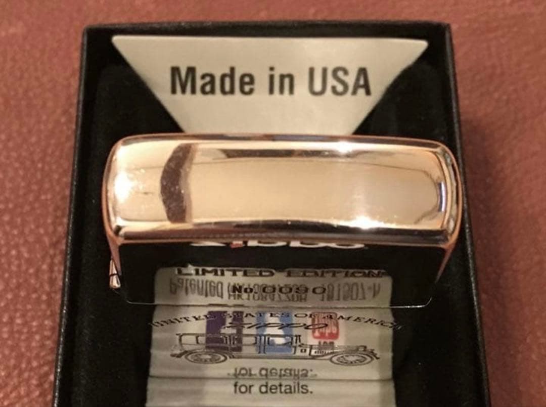 Zippo Classic Car Limited Serial No. Silver wrapped 2001 Good condition