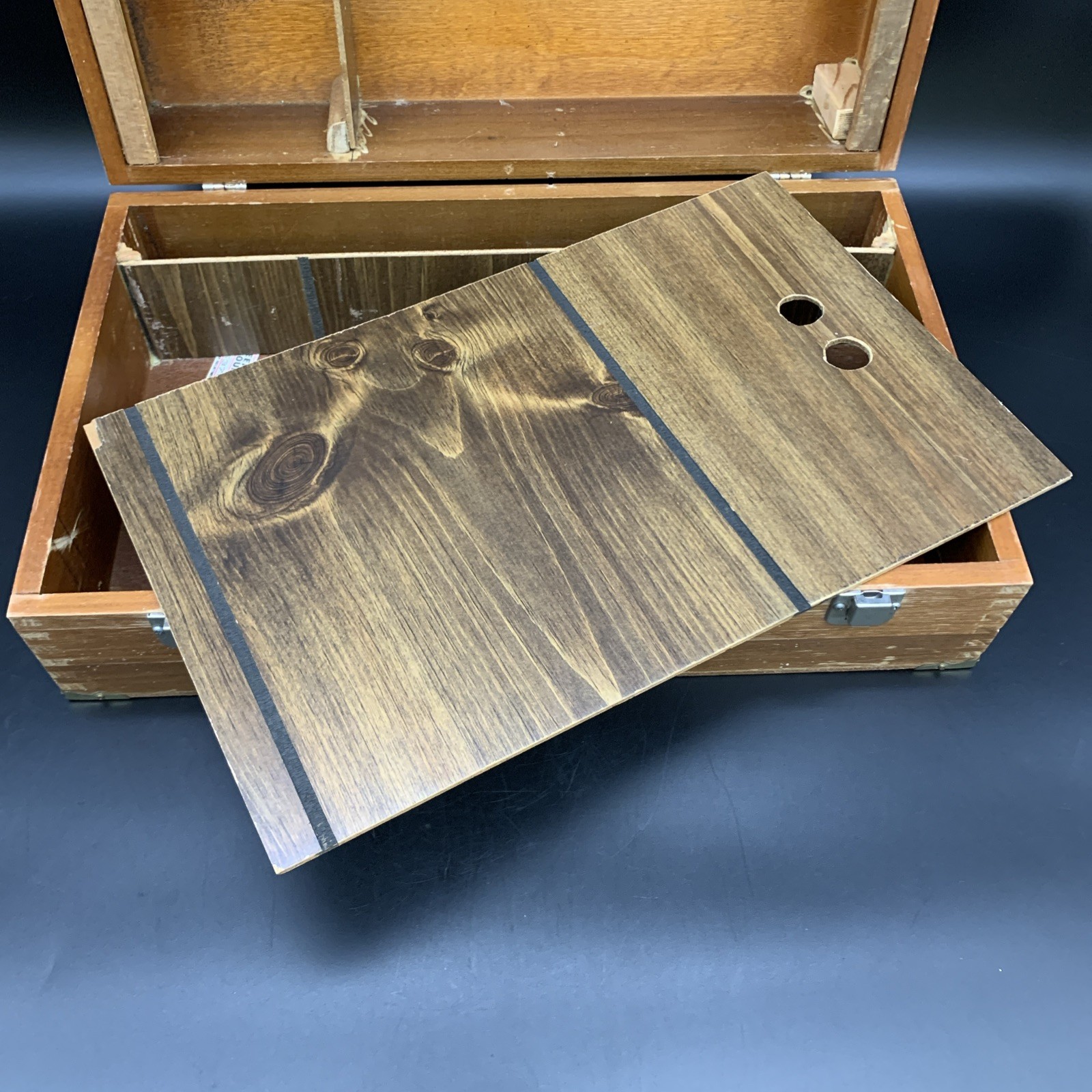 Vintage Wooden Artist Paint Box w Palette Compartments 18″ Case