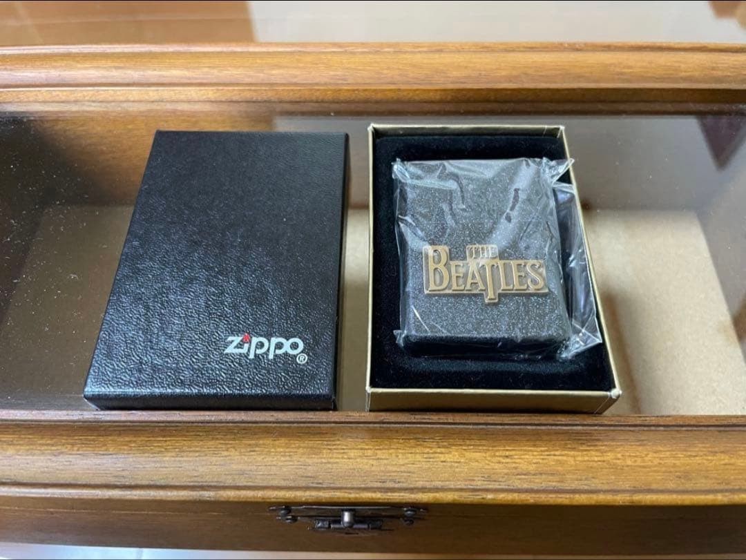 Zippo Beatles crack painted & brass metal pasted, made in 1996, unused item