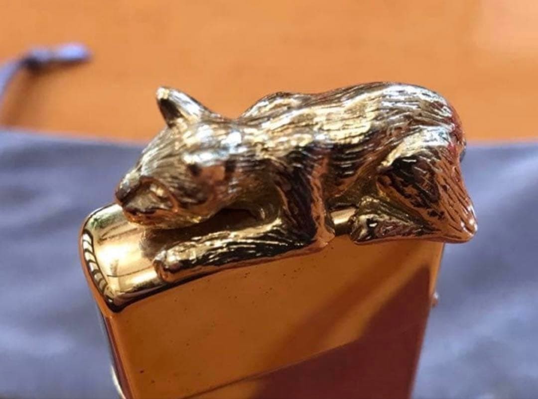 Zippo Handy Light Sculpture Series “Golden Cat” Made in 1990 Good condition