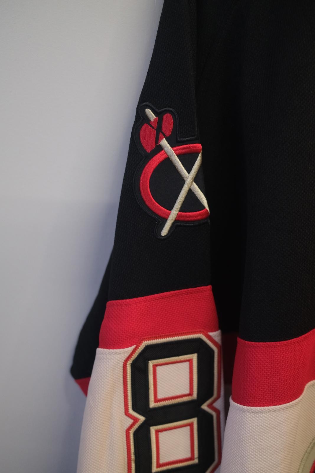 09′ Reebok Chicago Blackhawks Hockey Jersey